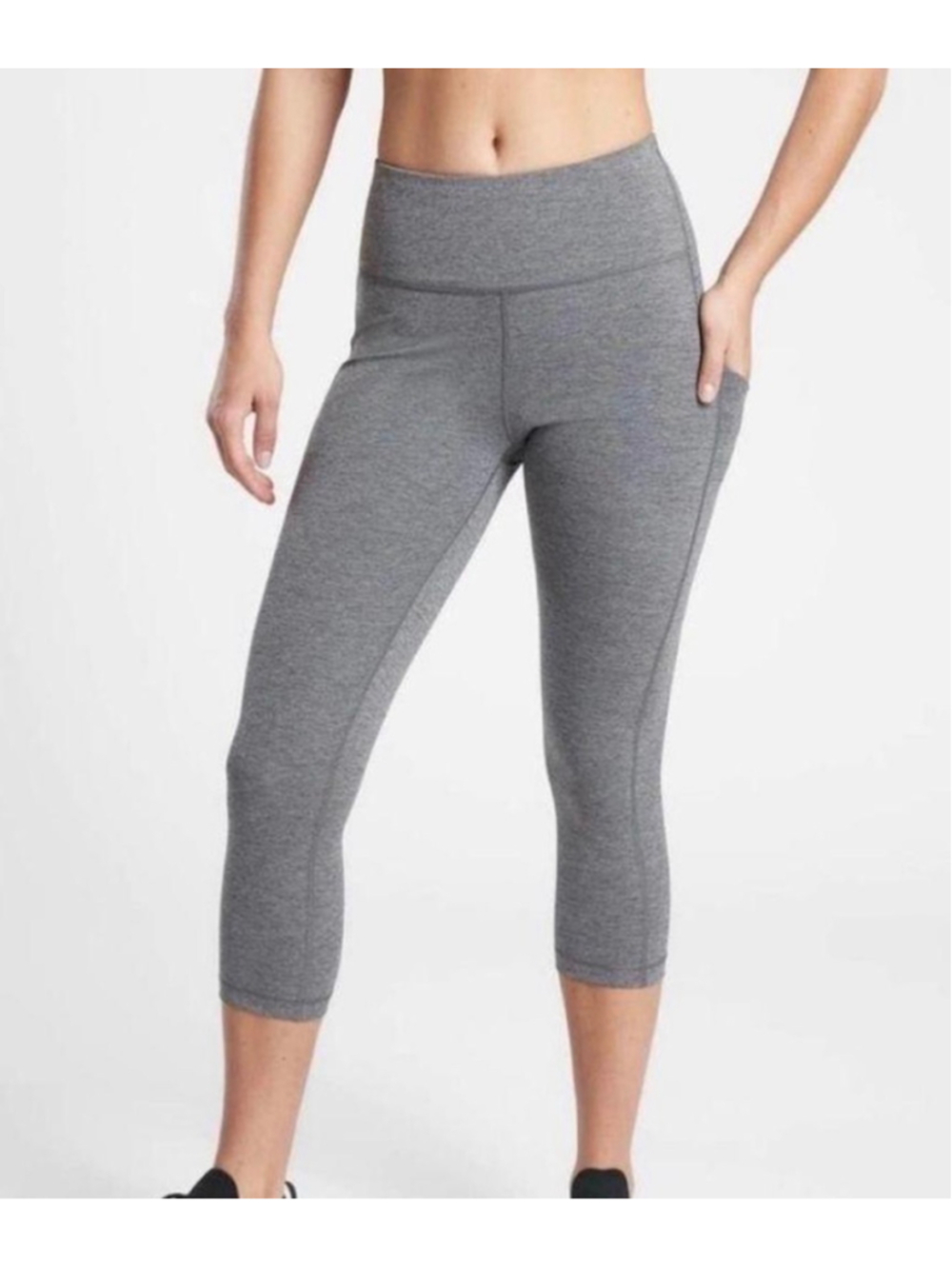 New Athleta Grey Ultimate Stash Pocket Capri Leggings SZ Small